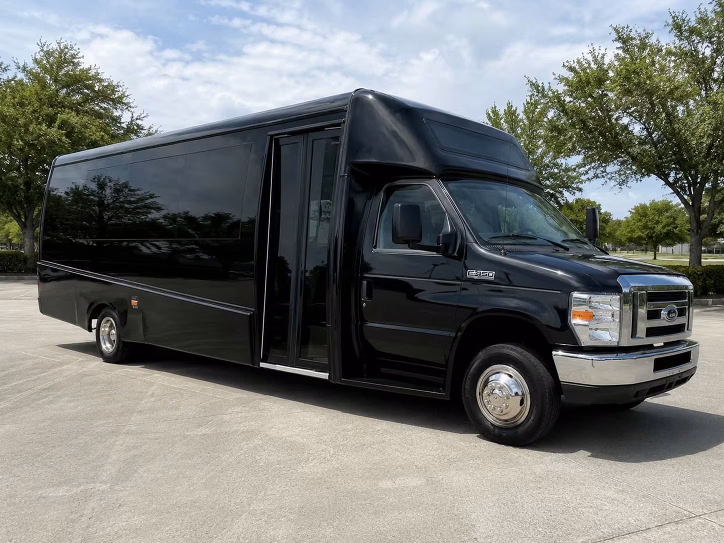15 passenger minibus