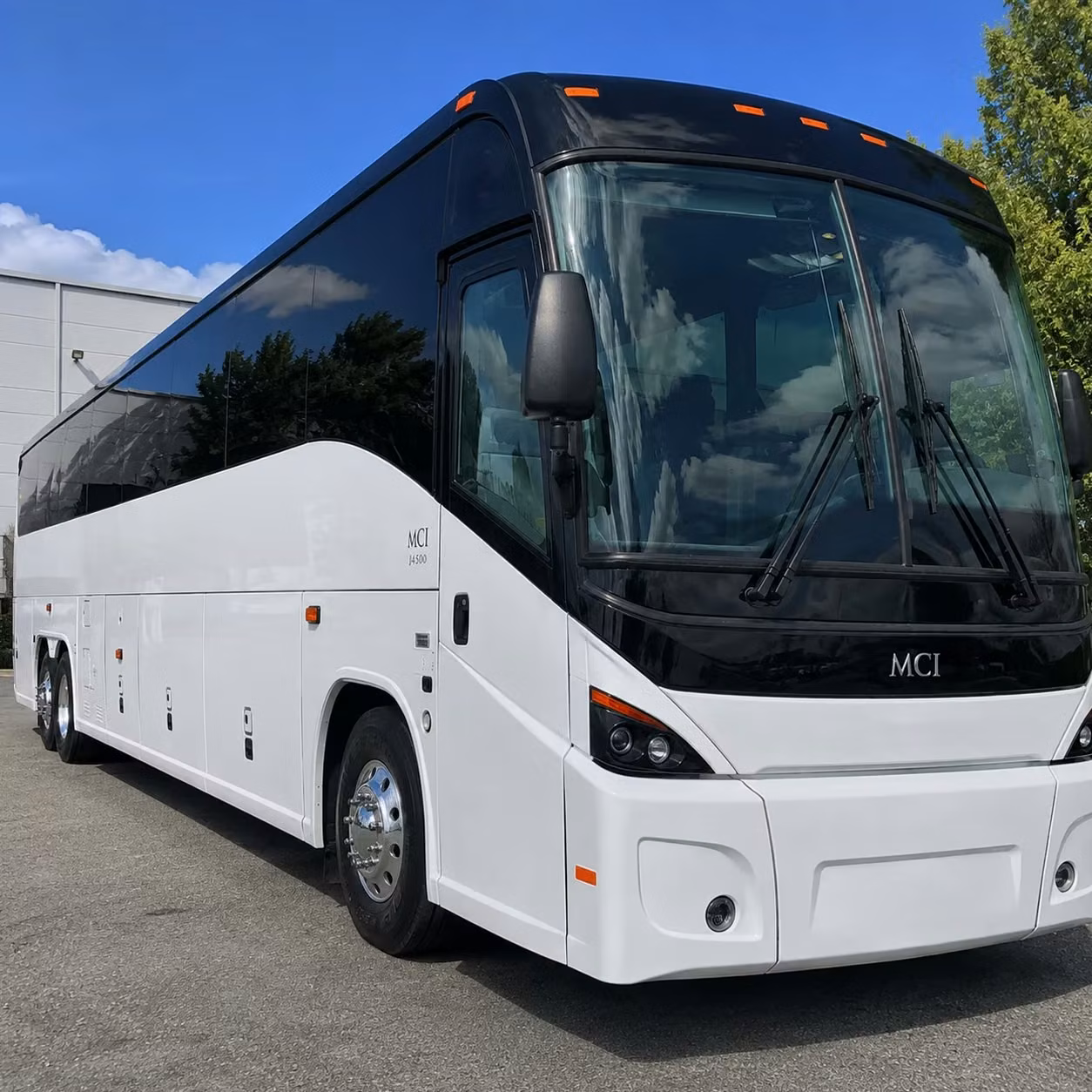 airport transportation for livonia corporate groups and business travelers