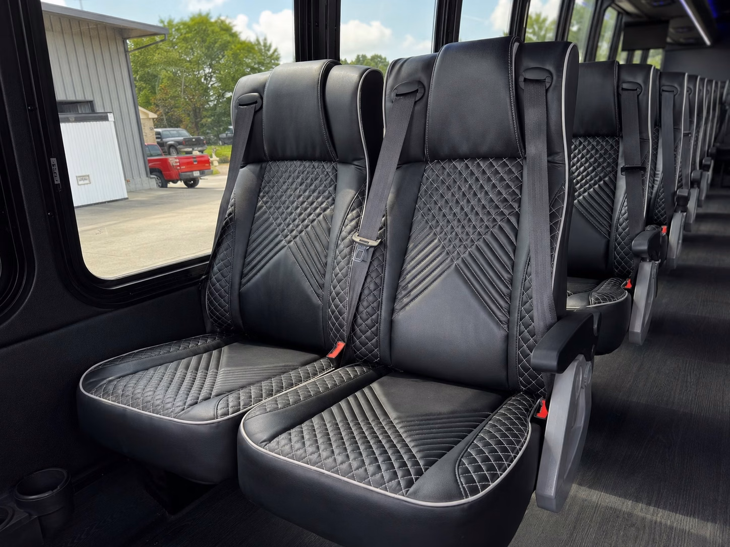 charter bus transportation to detroit lions games at ford field