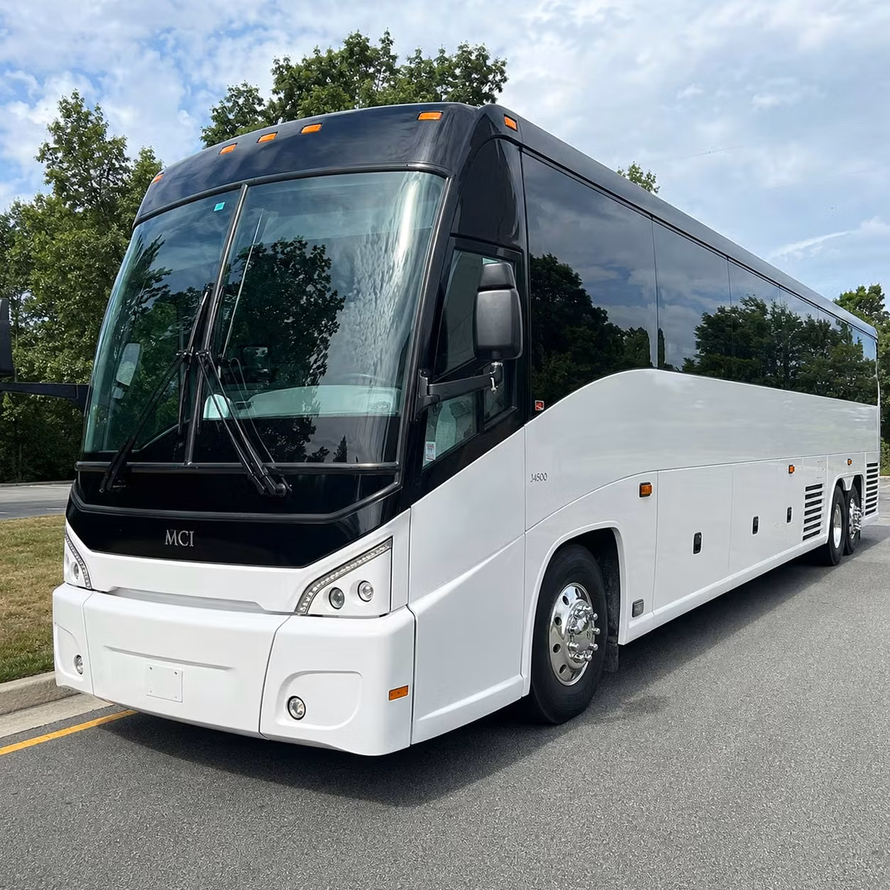 charter buses and minibuses to livonia s best field trip destinations