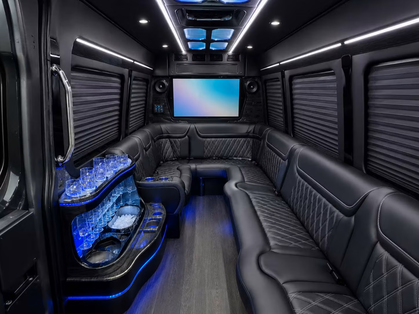 livonia airport transfer shuttle bus services