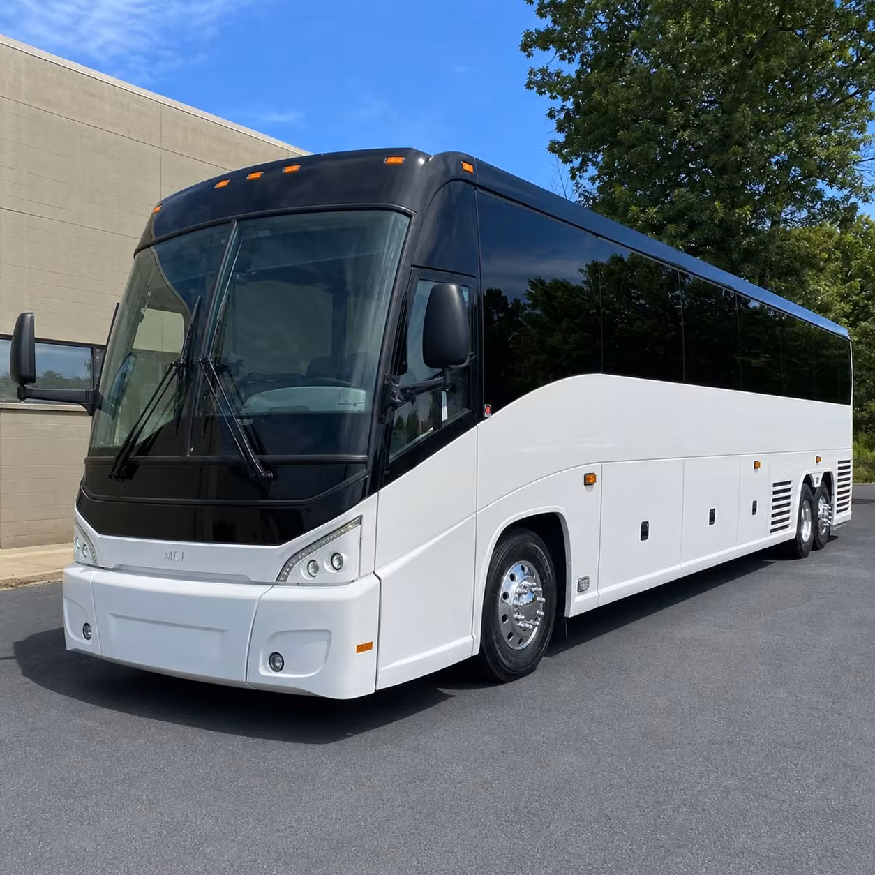 livonia charter bus hero 3